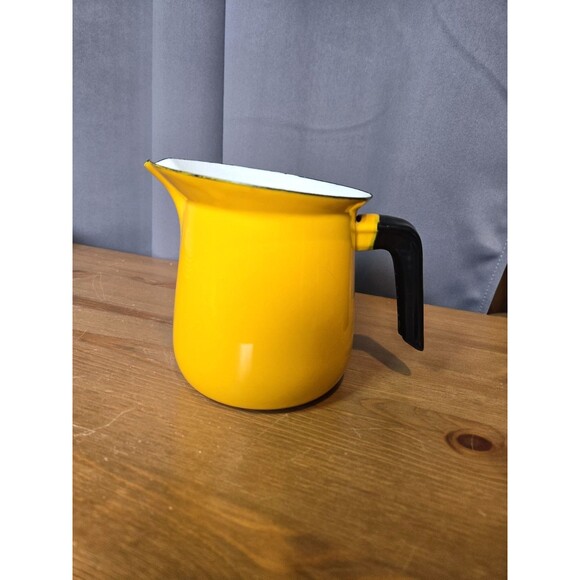 Unbranded Other - Vintage Enamelware Pitcher Yellow w/Black Handle White Inside, 5.25" Tall
